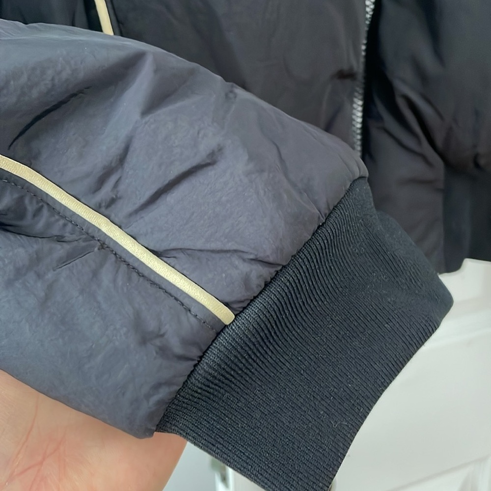 NWT Aritzia Golden Nitro Jacket, XL - Picture 5 of 9
